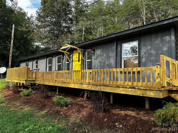 1385 Rock Springs Rd, Mill Spring, NC 28756