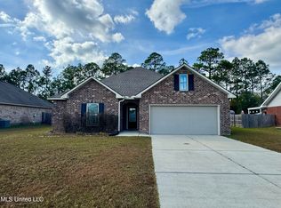 14129 Saddie St, Diberville, MS 39540