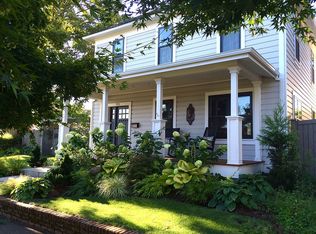 911 Pine St, Hood River, OR 97031