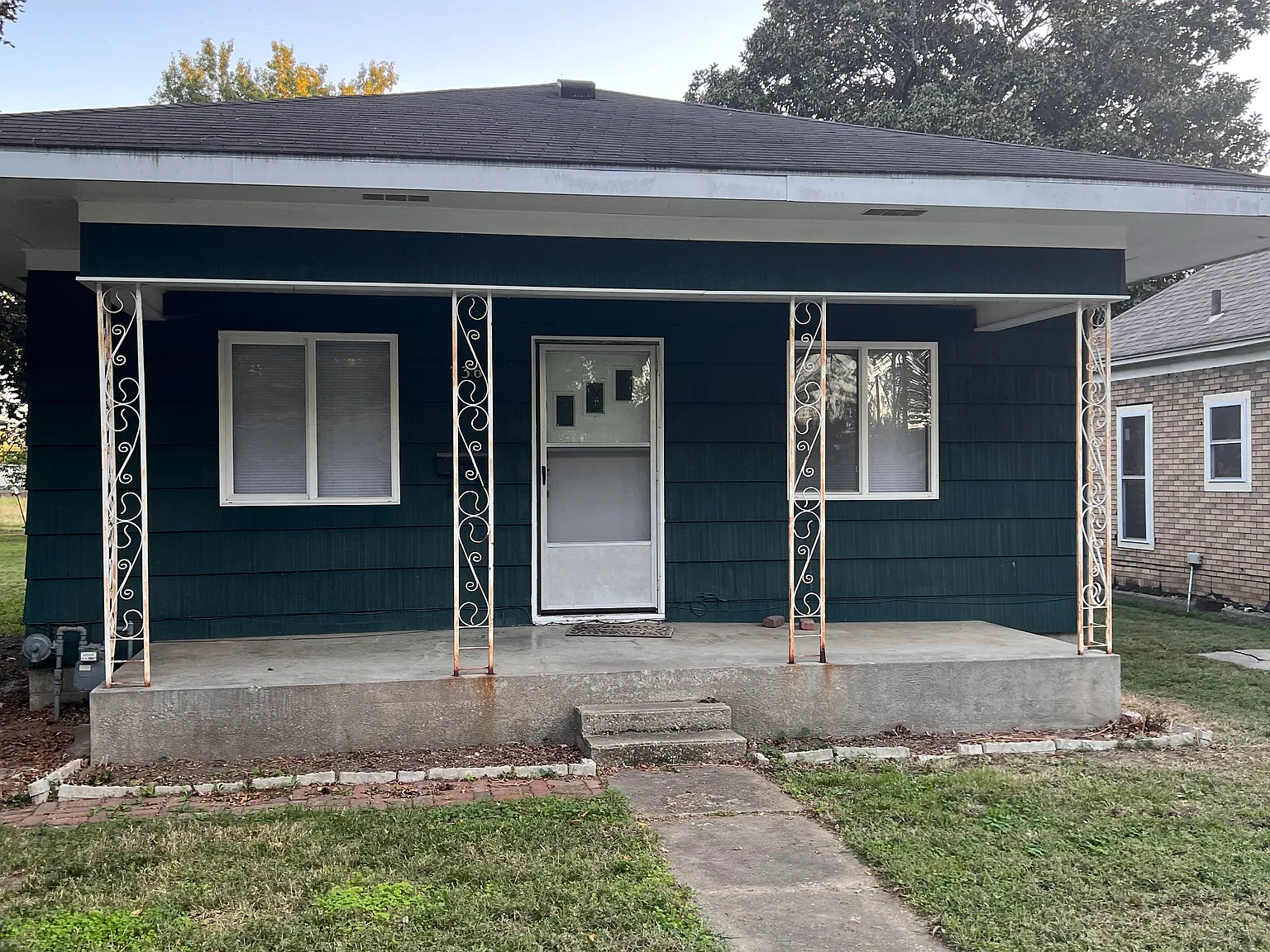 2 bed, 888 sqft, $850 — Photo 1