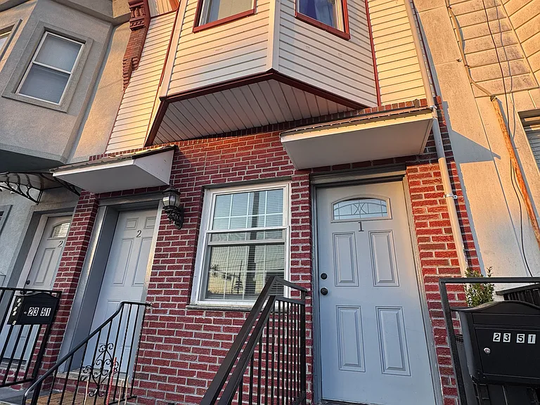 2351 E Allegheny Ave #1 — Photo 14