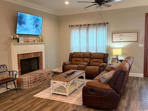 4th image of 4530 Cherry Creek Ln