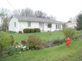 905 Burrows Ave, Cainsville, MO 64632