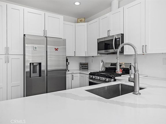 4th image of 104 Seacountry Ln