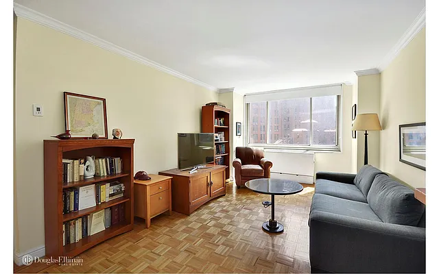 Rented by Douglas Elliman | media 10