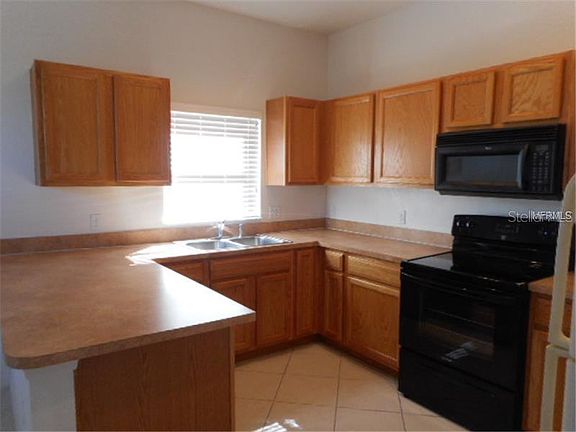 3rd image of 704 Portofino Dr