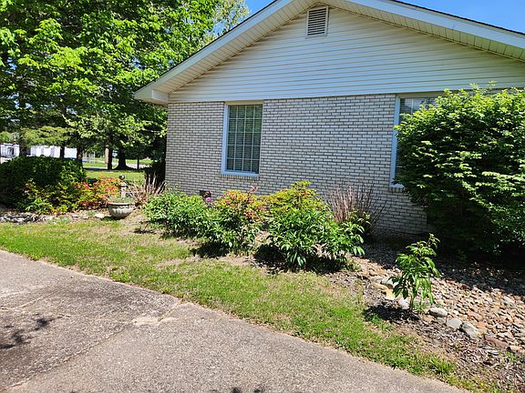 5th image of 766 Fairfield Rd