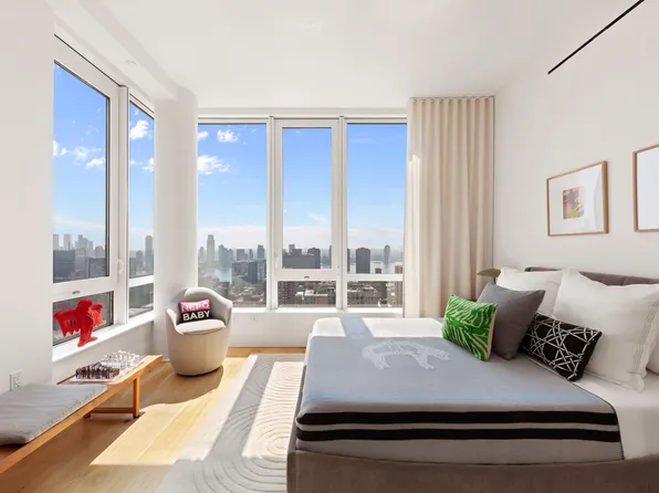 368 3rd Avenue image 16 of 33