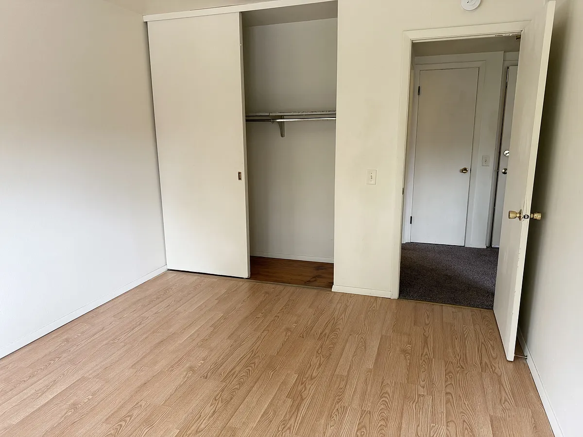 Building Photo - 2080 Allen Blvd #25
