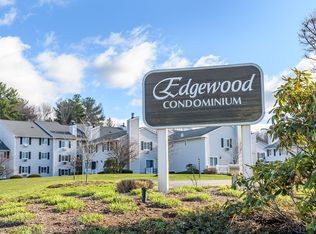 4 Erick Rd APT 96, Mansfield, MA 02048