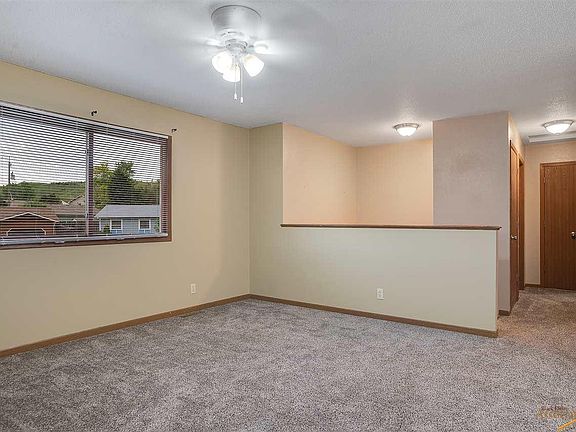 3rd image of 7623 Dorothy Dr