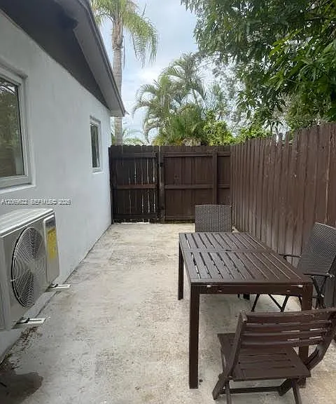 1270 NE 210th Ter #B — Photo 11