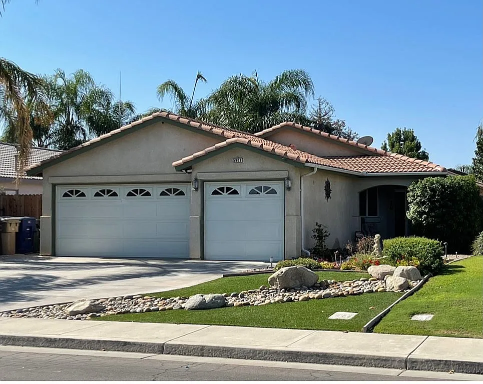 5909 Sarona St photo 1