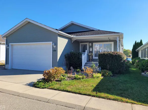 6241 Twin Lakes Dr, Smiths Creek, MI 48074