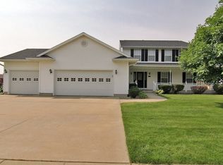 3865 Windemere Way, Marion, IA 52302