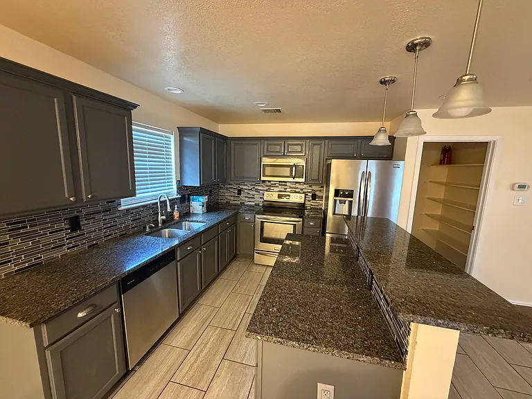 212 Lottie Ln — Photo 9