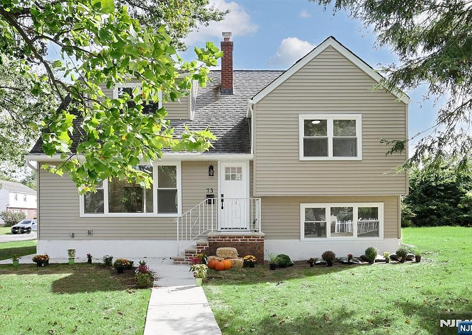 1st image of 73 Rucereto Avenue