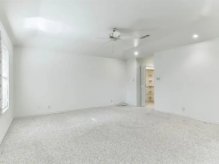 1 Cadena Ct — Photo 32