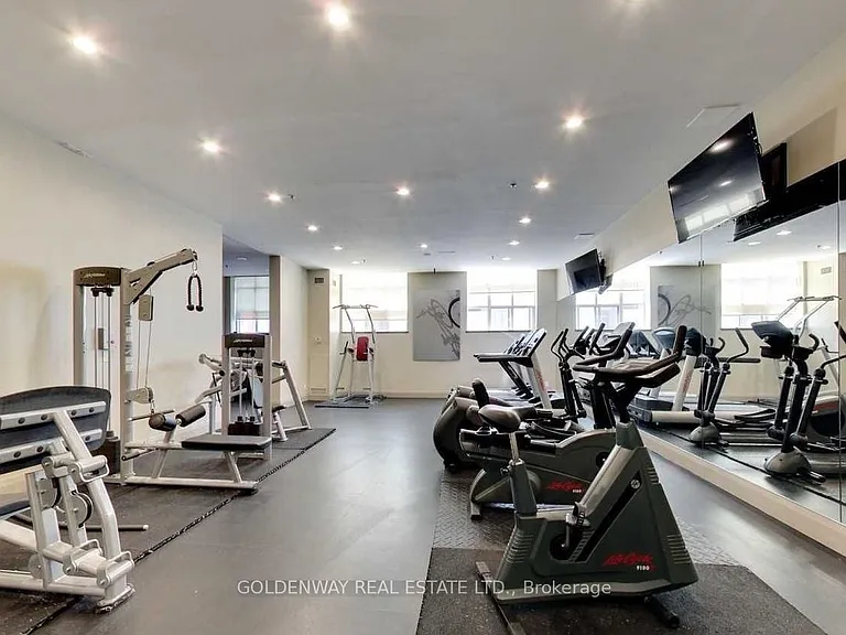 438 Richmond St W #921 — Photo 15