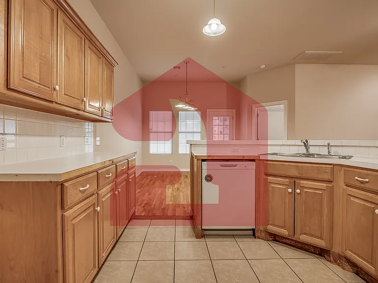 2711 Silvertree Dr — Photo 17