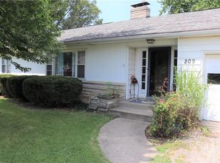 209 N Main St, Fithian, IL 61844