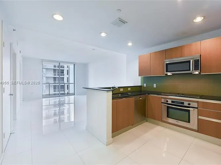 1060 Brickell Ave #1715 — Photo 1
