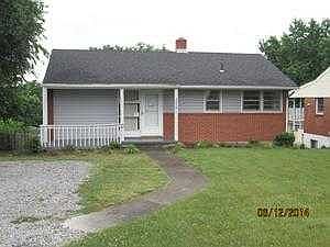 3rd image of 2212 Mount Regis Dr