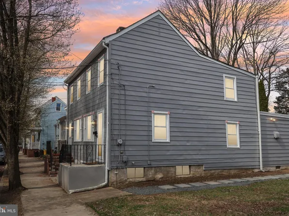 97 Mary St, Bordentown, NJ 08505