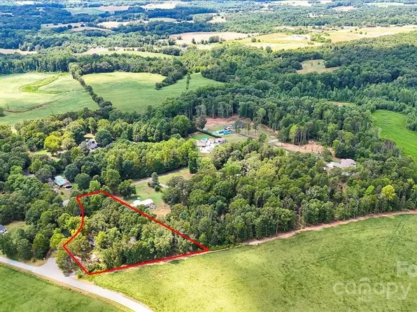 2736 Louise Dr, Shelby, NC 28150