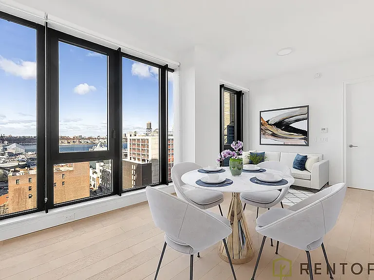 622 11th Ave #1012 — Photo 2