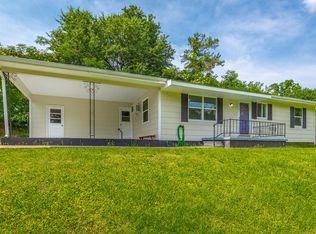 103 Cleveland Rd, Rossville, GA 30741