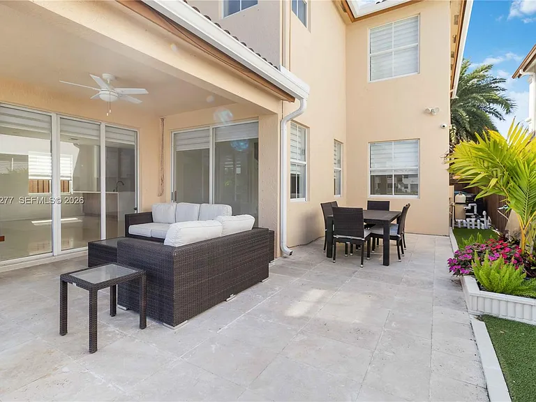 8551 NW 110th Ave — Photo 30
