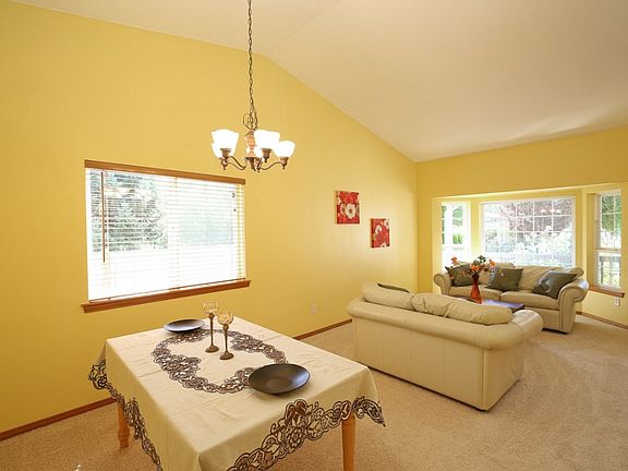 4th image of 15591 168th Ave SE