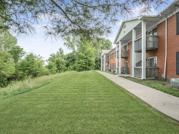 Richmond Square, 1105 Fairway Dr #A37f71097, Richmond, MO 64085