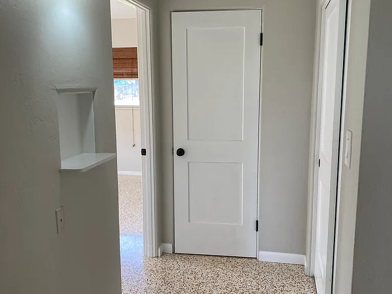 2335 Sunnyside Pl — Photo 6