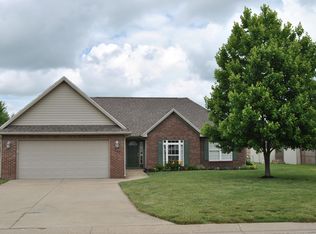 247 W Ramey St, Rossville, IN 46065