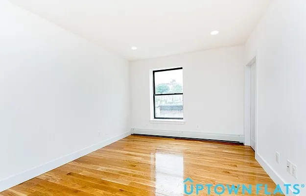 Rented by Uptown Flats LLC | media 12