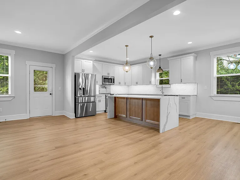 108 Averill St — Photo 29