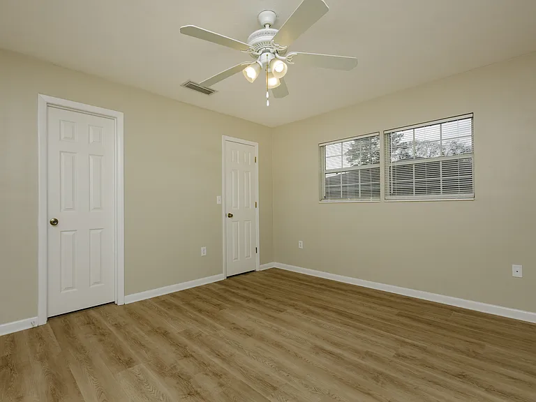 6367 NW 109th Pl — Photo 9