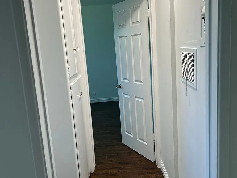 1701 Peppertree Ln — Photo 8