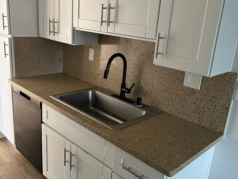 Casa Del Rey Apartments — Photo 13