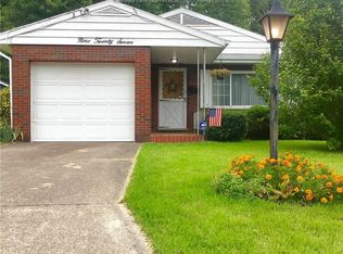 927 Lee St, Saint Albans, WV 25177