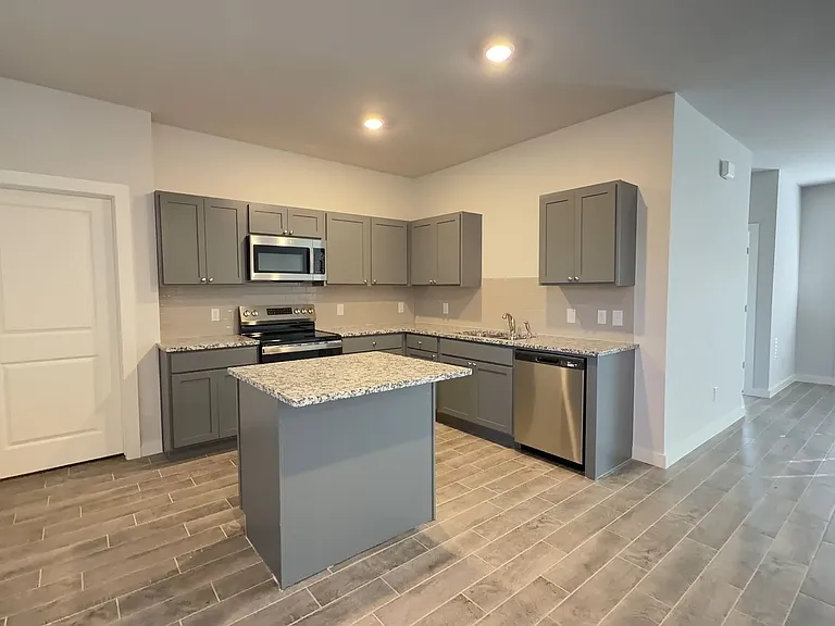 17290 Lantana Loop — Photo 3
