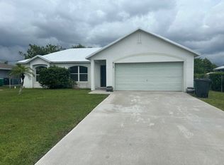 615 SW Lakehurst Dr, Port Saint Lucie, FL 34983
