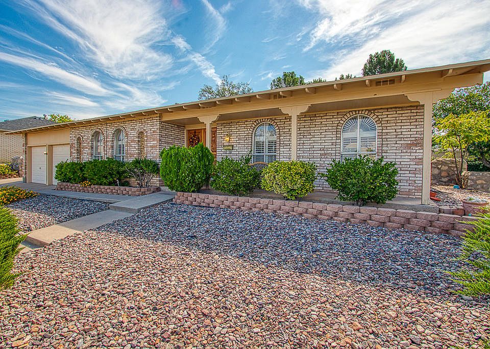 1st image of 352 Desert Cove Ln