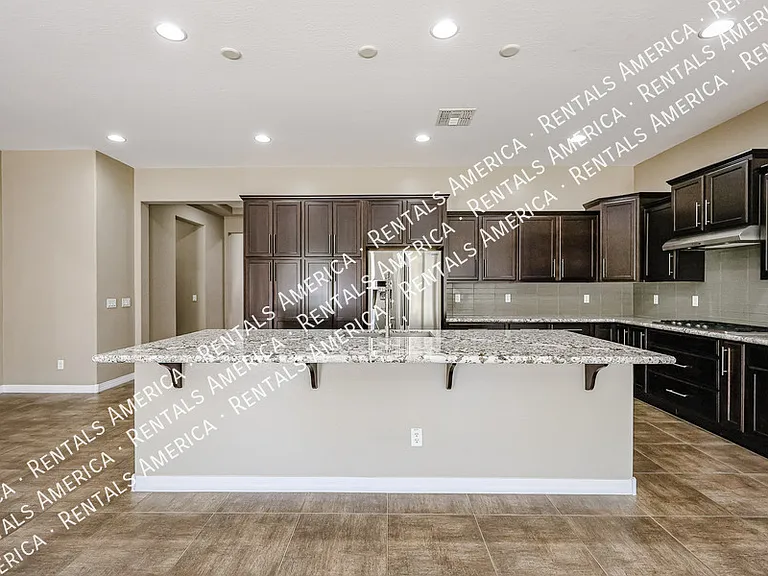 3325 E Coconino Dr — Photo 21