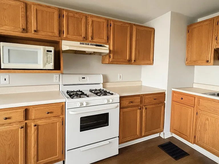 509 Millbrook Rd — Photo 9