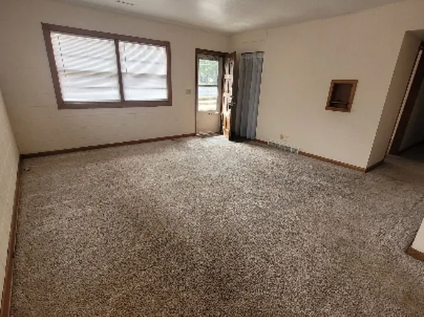 1810 Main St APT 2, Bellevue, NE 68005