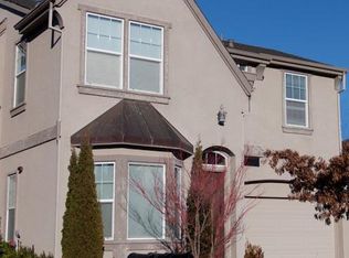 714 Churchill Dr, Petaluma, CA 94954