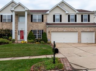 920 Bellerive Manor Dr, Saint Louis, MO